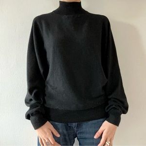 Generic black turtle neck with long sleeves